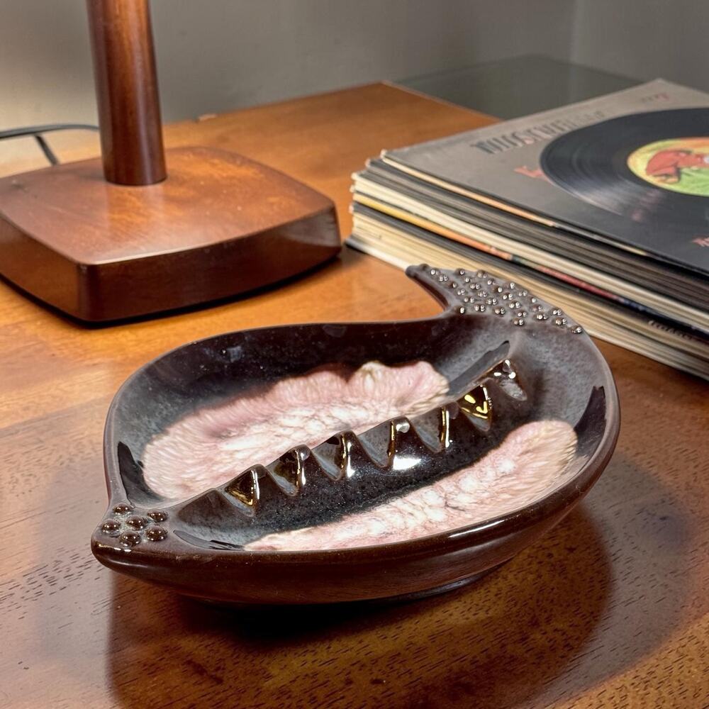 VTG Mid Century Modern Brown & Pink Pottery Fish or Leaf Shaped Ashtray Dish